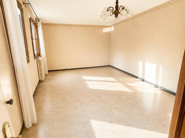 Maison vente à Épernay, Tours-sur-marne