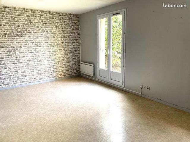 Maison vente à Montargis, Melleroy