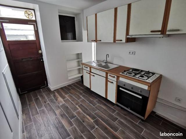 Maison vente à Fontainebleau, Montcourt-fromonville