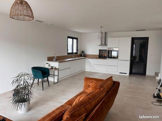 Maison vente à Nîmes, Le Cailar