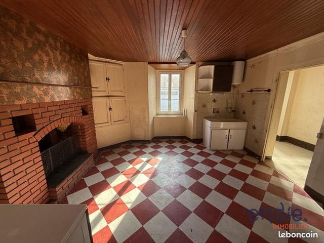 Maison vente à Rochechouart