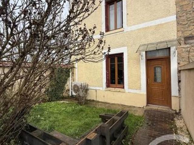 Maison vente à Pontoise, Us