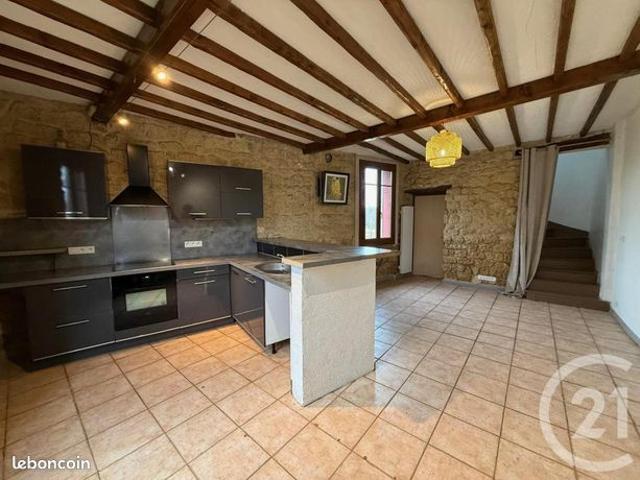 Maison vente à Pontoise, Us