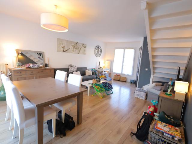 Maison vente à Dijon, Genlis