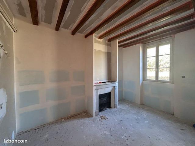 Maison vente à Auxerre, Charbuy