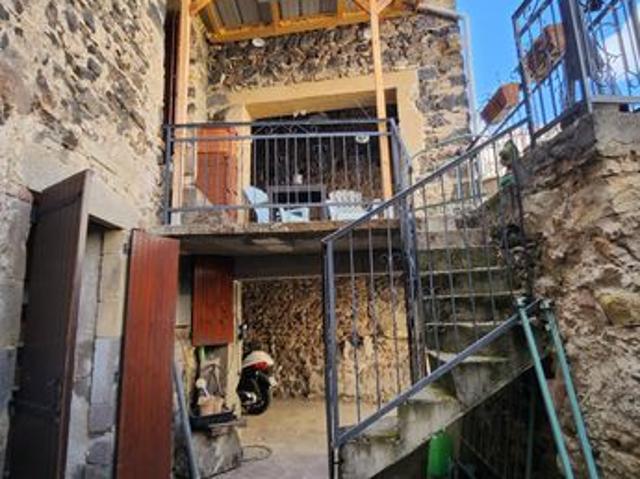 Maison vente à Issoire, Neschers