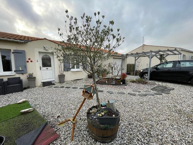 Maison vente à Saintes, Semussac