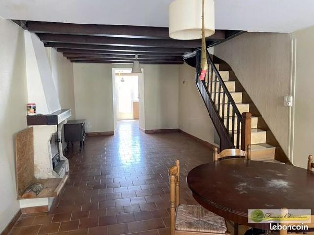 Maison vente à Confolens, Aigre