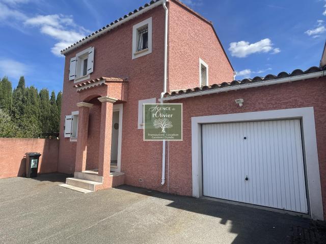 Maison vente à Arles, Saint-etienne-du-grès