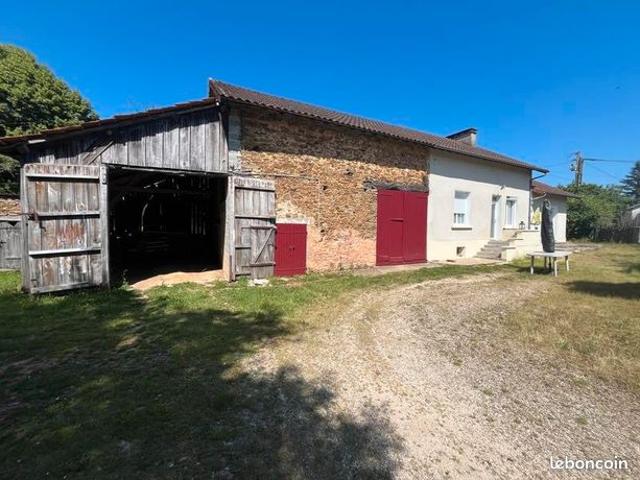 Maison vente à Nontron, Mialet