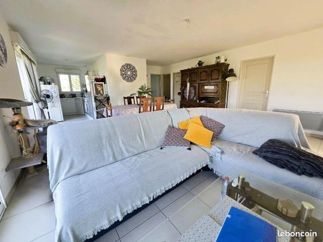 Maison vente à Jonzac, Saint-bonnet-sur-gironde