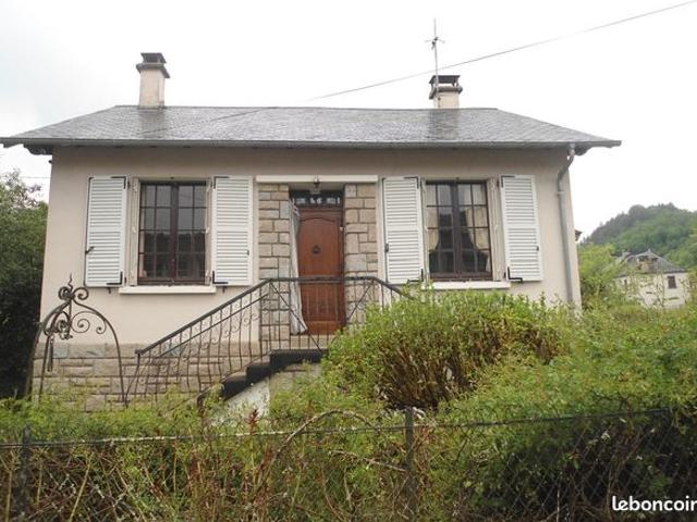 Maison vente à Mauriac, Saint-chamant