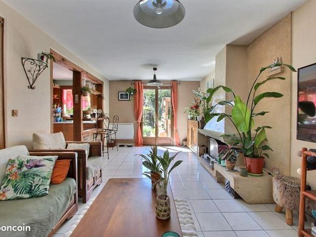 Maison vente à Villeneuve-la-garenne, Martinique