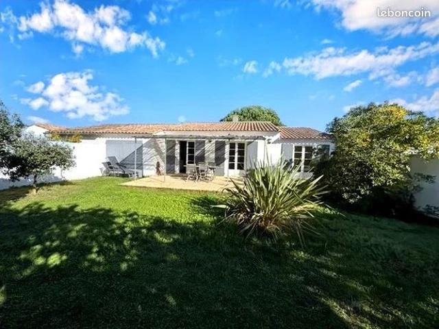 Maison vente à La Rochelle, Loix