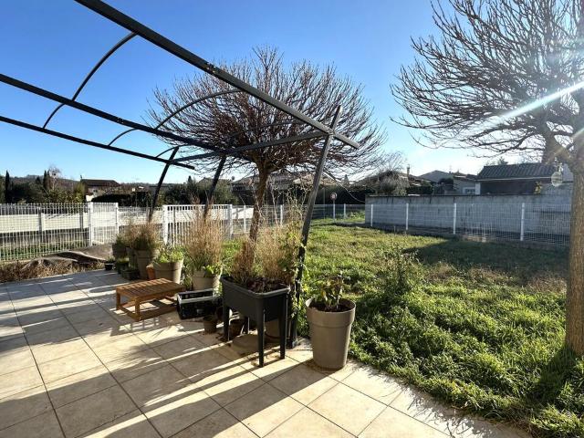 Maison location à France métropolitaine, Toulaud