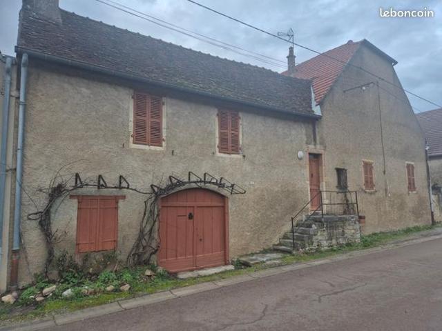 Maison vente à Dole, Montmirey-le-château