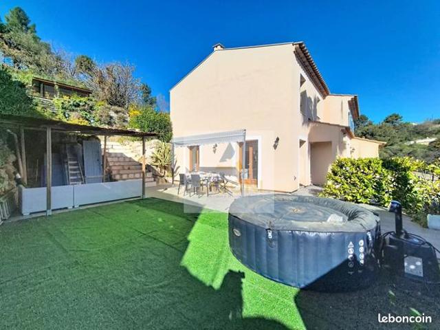 Maison vente à Grasse, Carros