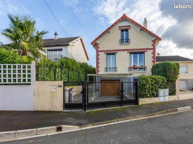 Maison vente à Évry, Montgeron