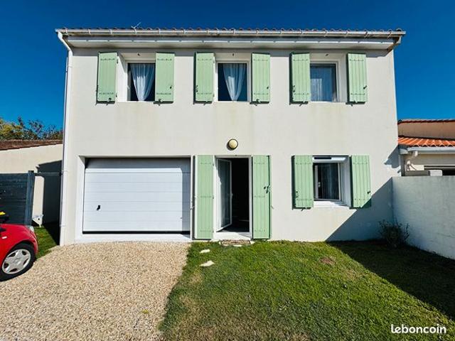 Maison vente à Saint-romain-de-benet, Charente-Maritime