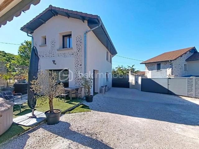 Maison vente à Grenoble, Beaucroissant