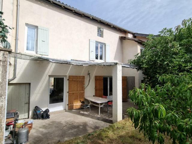 Maison vente à Nontron, Saint-pardoux-la-rivière