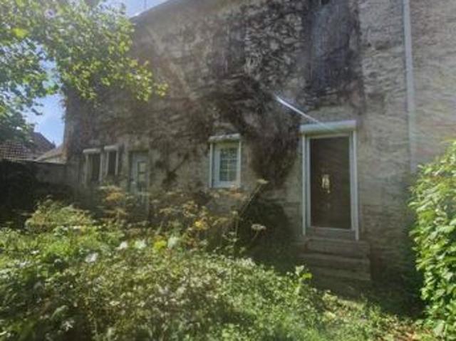 Maison vente à Nevers, Livry