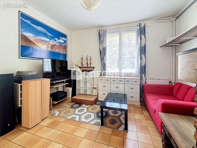 Maison vente à Vouziers, Falaise