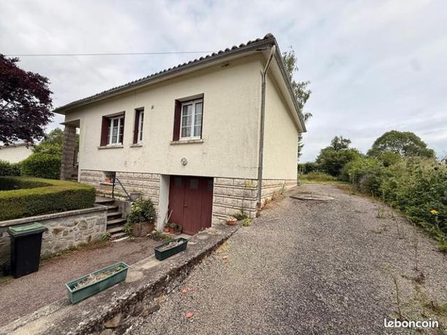 Maison vente à Confolens, Lesterps