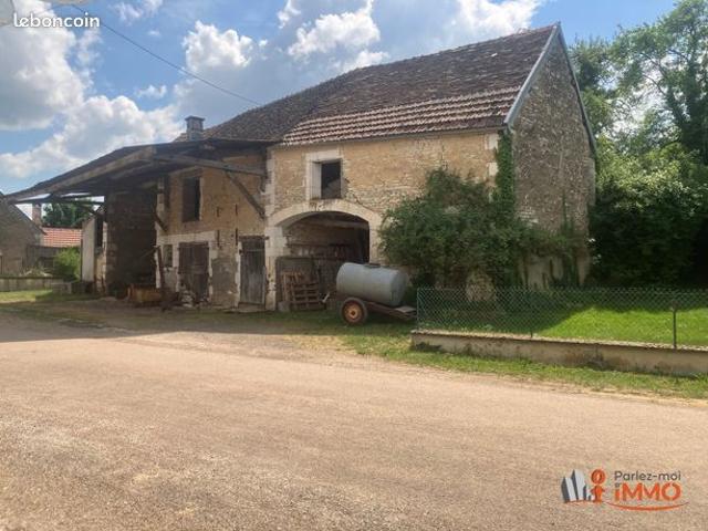 Maison vente à Auxerre, Sougères-en-puisaye