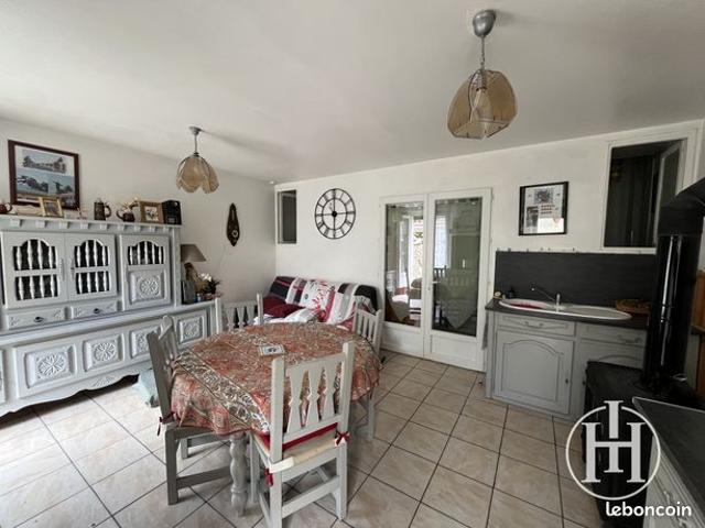 Maison vente à Montluçon, Viplaix
