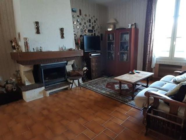 Maison vente à Saint-Benoît-du-Sault, Indre