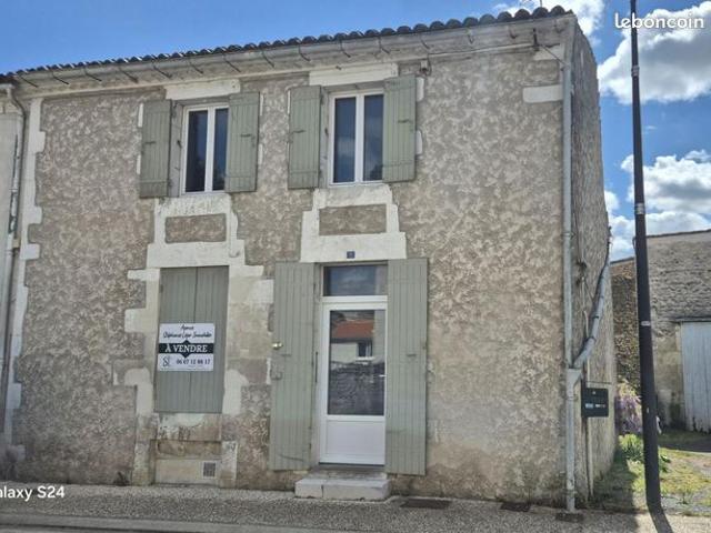 Maison vente à Saintes, Meursac