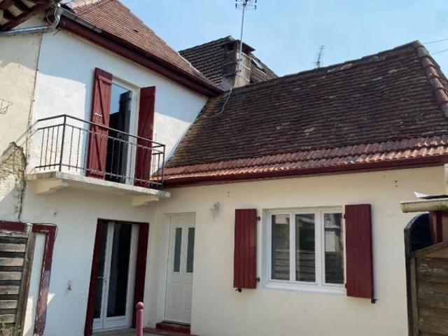 Maison vente à Oloron-Sainte-Marie, Salies-de-béarn