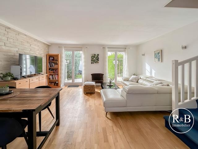 Maison vente à Versailles, Plaisir