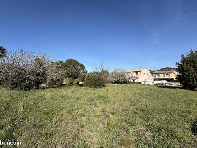 Maison vente à Arrondissement de Toulon, Six-fours-les-plages