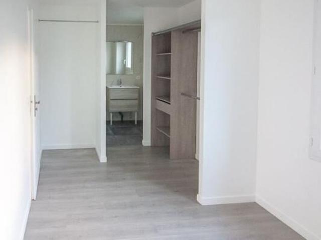 Maison location à France métropolitaine, Saint-gratien