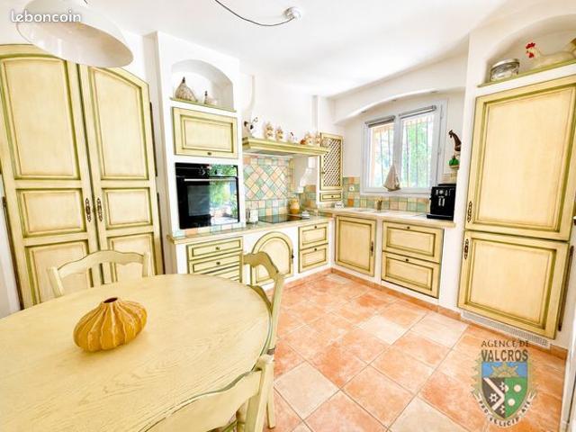 Maison vente à Arrondissement de Toulon, La Londe-les-maures