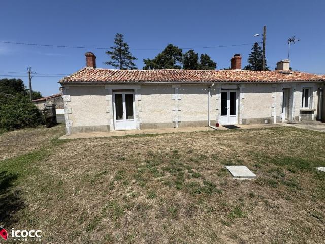 Maison vente à Fontenay-le-Comte, Lairoux