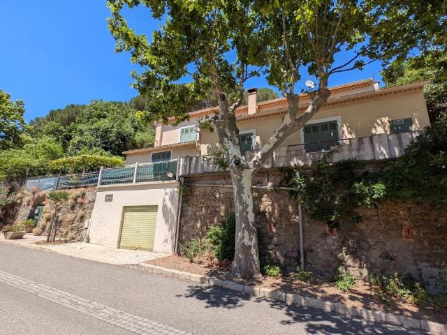 Maison vente à Arrondissement de Toulon, Collobrières