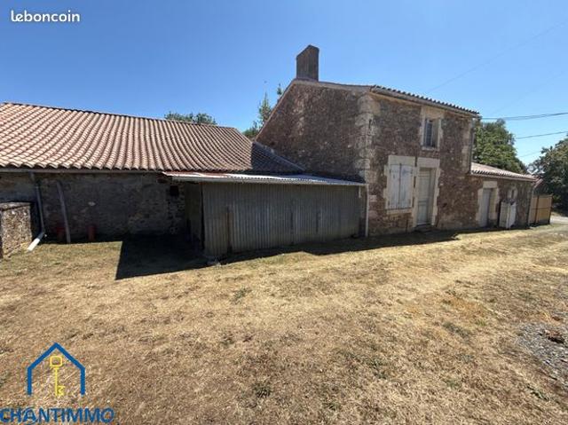 Maison vente à Fontenay-le-Comte, La Caillère-saint-hilaire