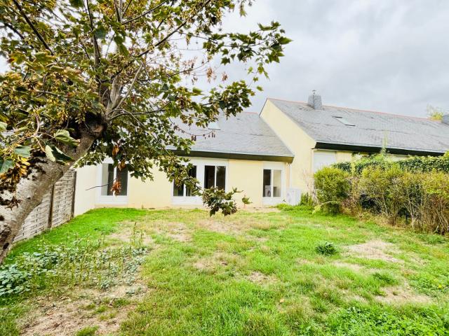 Maison vente à Bourg, Bécon-les-Granits