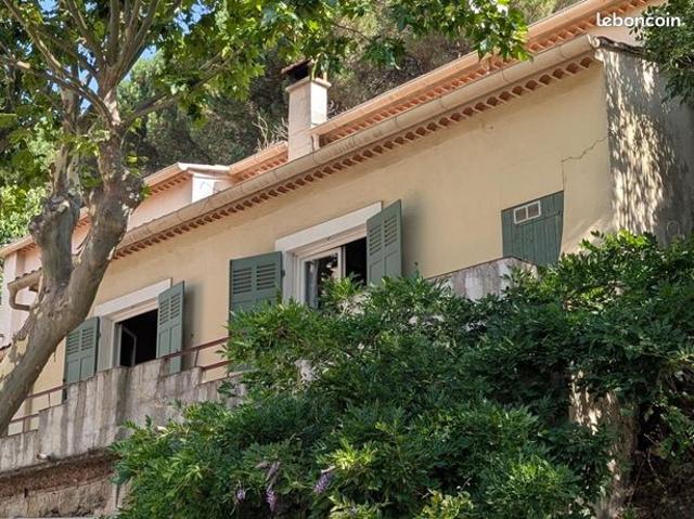Maison vente à Arrondissement de Toulon, Collobrières