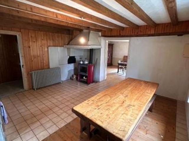 Maison vente à Lons-le-Saunier, Cuvier