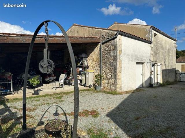 Maison vente à Rochefort, Saint-jean-d'angle