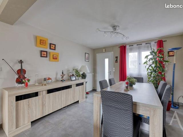 Maison vente à La Roche-sur-Yon, Montaigu