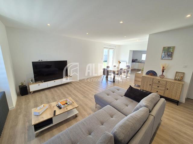 Maison vente à Les Essarts, Essarts-en-Bocage