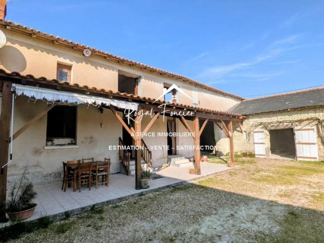 Maison vente à Châtellerault, Saint-genest-d'ambière