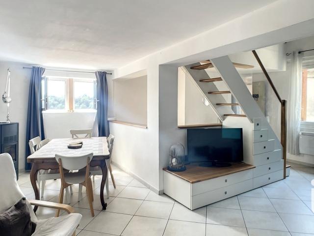 Maison vente à Apt, La Tour-d'aigues