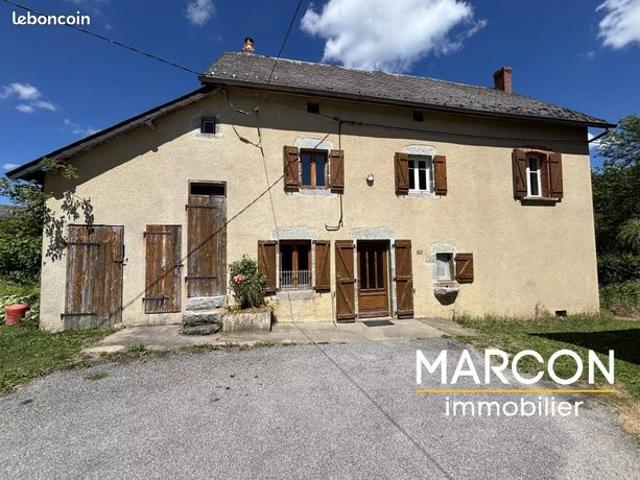 Maison vente à Riom, Giat