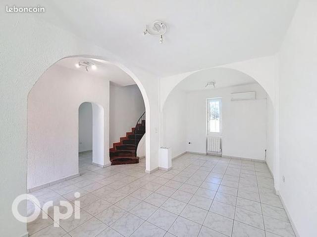 Maison vente à Forcalquier, Le Castellet